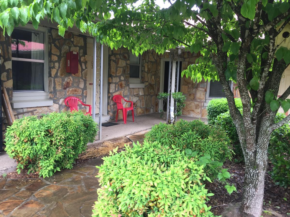 Phillips Historic & 2* Robbinsville