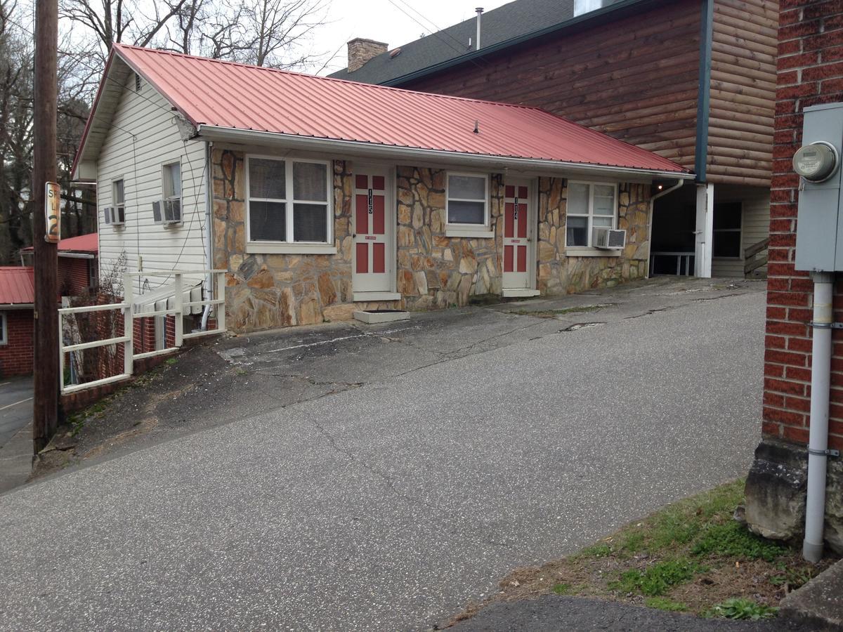 Phillips Historic & 2* Robbinsville